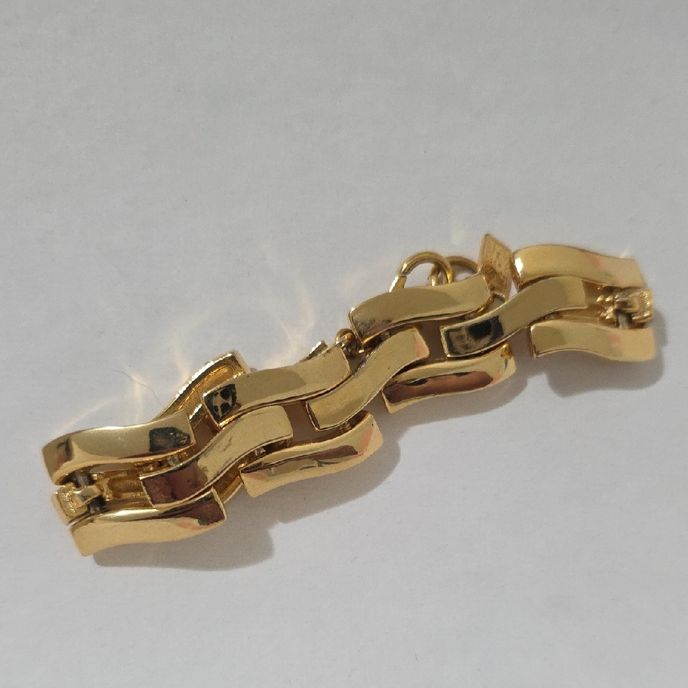 Anne Klein Vintage High Polish Gold Tone Bracelet
